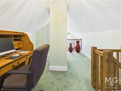 Galleried Landing/Study